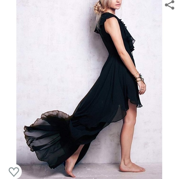BLACK Tiered Ruffle Dress Lace up Vneck sleeveless size large - Picture 1 of 7